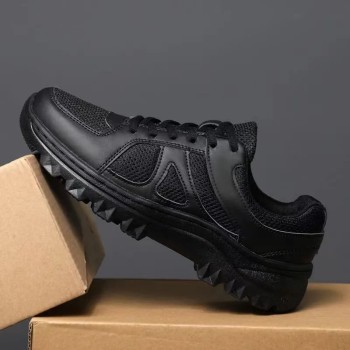 2026 new men's casual sneakers, lightweight, anti-slip, and wear-resistant